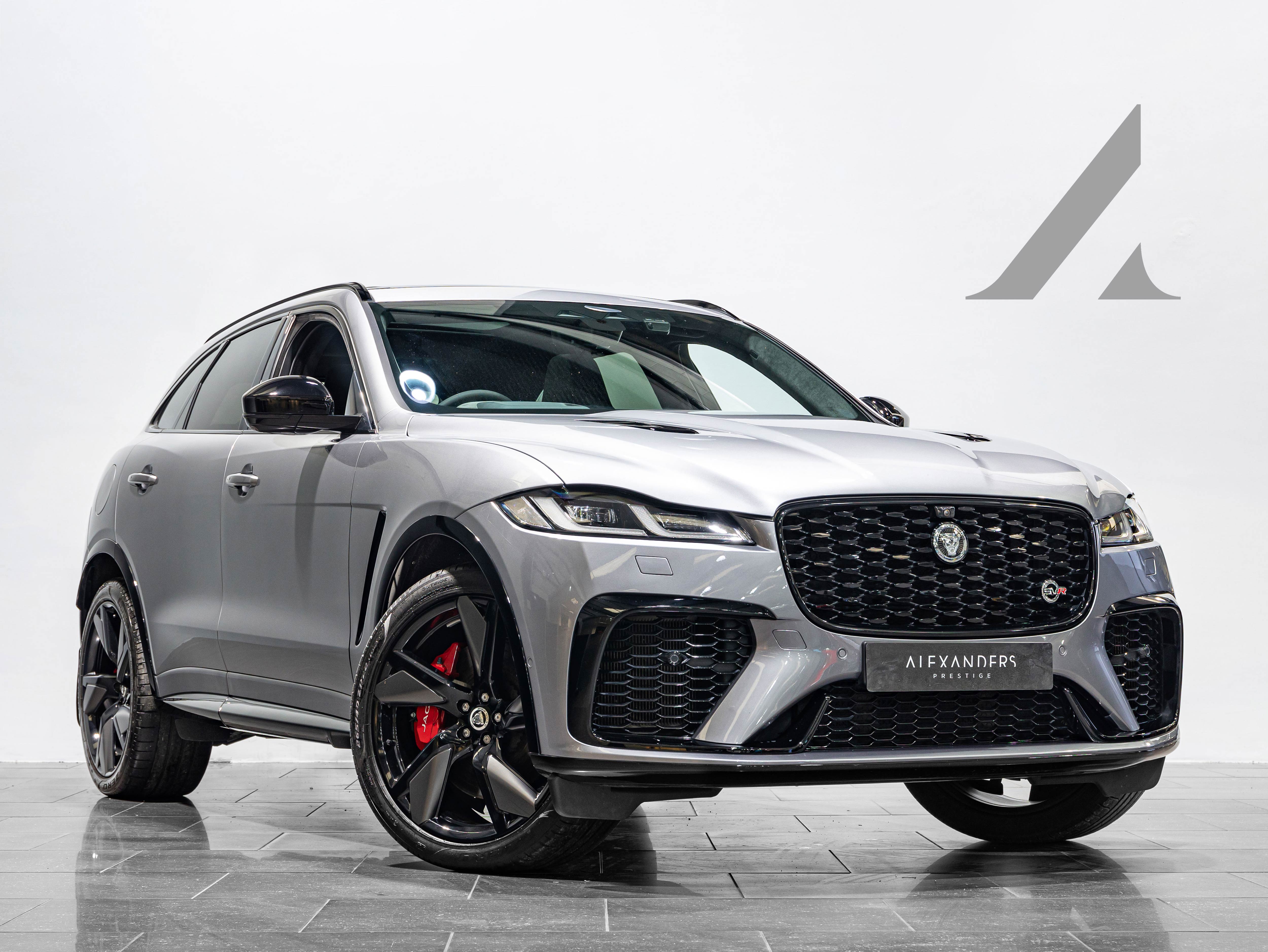 2023-23-jaguar-f-pace-svr-alexanders-prestige